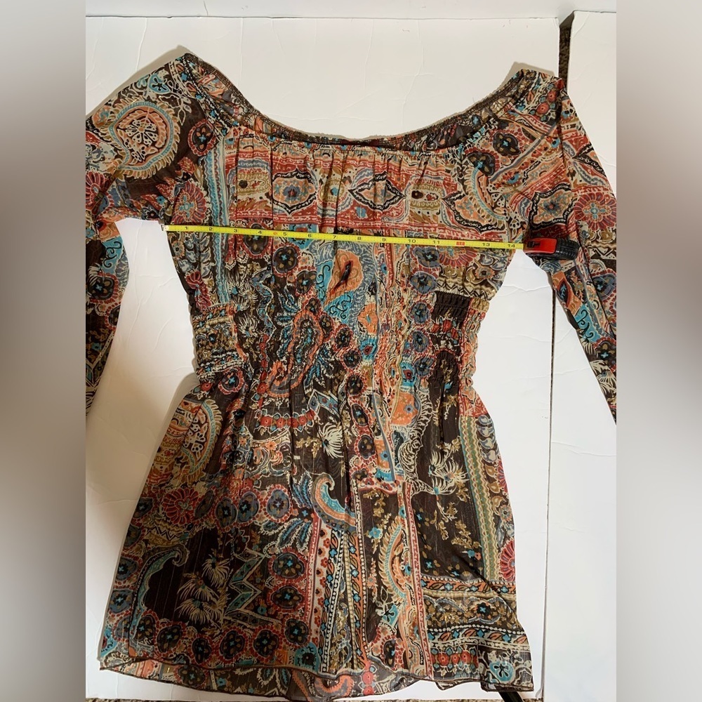 VTG Jordache Boho Sz Sm, Sheer Artsy Top with off shoulder & Bat Wing Sleeves - Picture 6 of 7